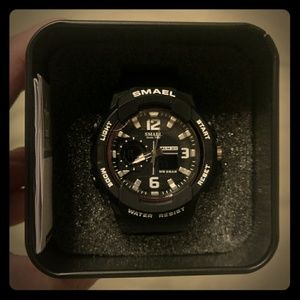 **NWT** Unisex Digital watch